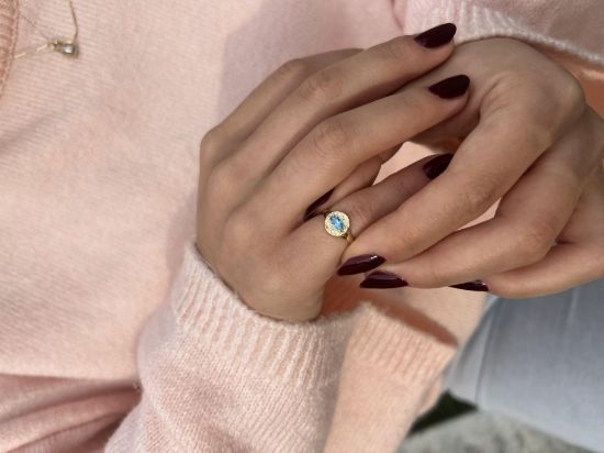 "14 Ayar Altın Taşlı Vintage Serçe Parmak Yüzük, 2,25 gram, Goldium ustalığı ve Altın Yüzük modeli ile uzun ömürlü kullanım sağlar