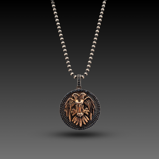 Erkek Altın Eternal Sovereign Pendant Kolye, 2,4 gram ve özenli işçilikle Altın Erkek Kolye’in günlük ve özel kullanıma uygun bir Goldium modelidir.
