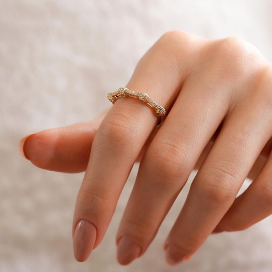 "14 Ayar Taş Detaylı Altın Yüzük, 2,31 gram, Goldium ustalığı ve Altın Fantezi Yüzük modeli ile uzun ömürlü kullanım sağlar