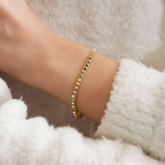 "Şık ve Modern 14 Ayar Fantezi Altın Bileklik, 8,19 gram, Goldium ustalığı ve Ebru Sever Türk'ün Favorileri modeli ile uzun ömürlü kullanım sağlar