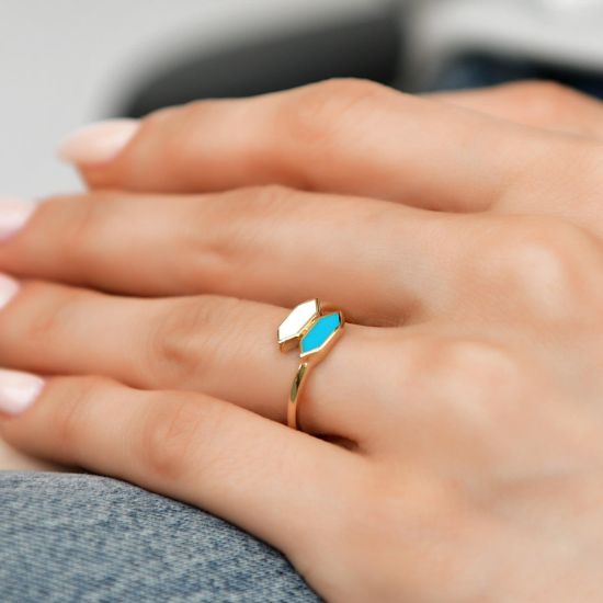 "14 Ayar Altın Çift Renkli Mineli Yüzük, 2,08 gram, Goldium ustalığı ve Altın Yüzük modeli ile uzun ömürlü kullanım sağlar