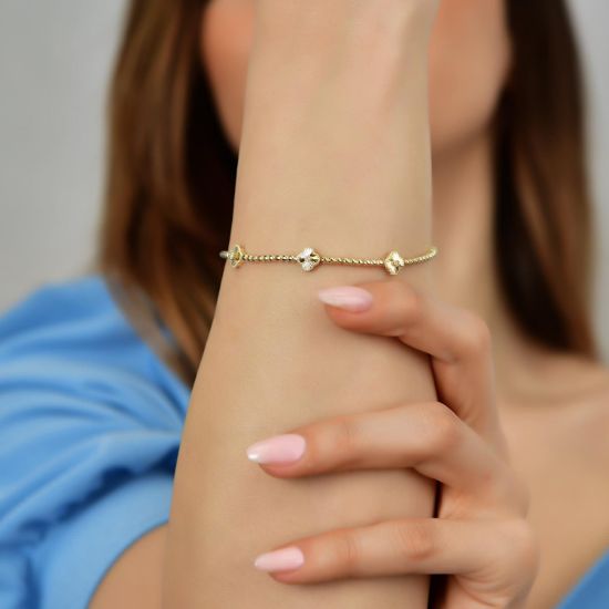 "14 Ayar Altın Kalem İşçilikli Yonca Bileklik, 4,98 gram, Goldium ustalığı ve Altın Bileklik modeli ile uzun ömürlü kullanım sağlar