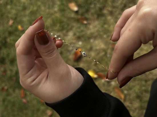 "Kelebek zincir tektaş parçalı bileklik, 0,78 gram, Goldium ustalığı ve Altın Bileklik modeli ile uzun ömürlü kullanım sağlar
