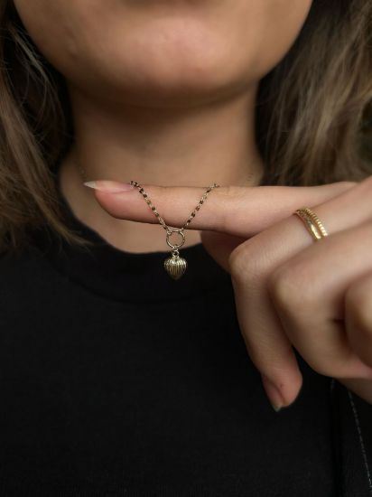 "Kelebek Zincir Aynalı Kalp Kolye, 1,74 gram olup Altın Kolye modellerinden biridir. Ağırlığı ve zarif tasarımıyla stilinizi tamamlar