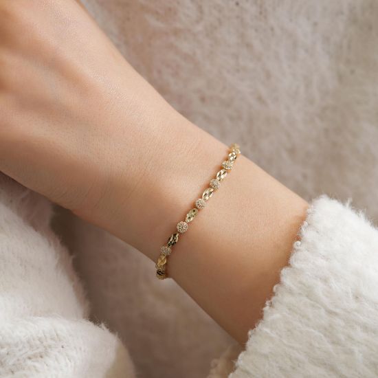 "14 Ayar Taşlı Dorika Altın Bileklik, 5,95 gram, Goldium ustalığı ve Altın Dorika Toplu Bileklik modeli ile uzun ömürlü kullanım sağlar